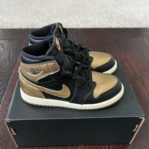 Kids Nike Jordan 1 Retro High Size 10